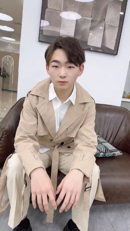 啊哲的第二张照片--宜宾相亲服务中心