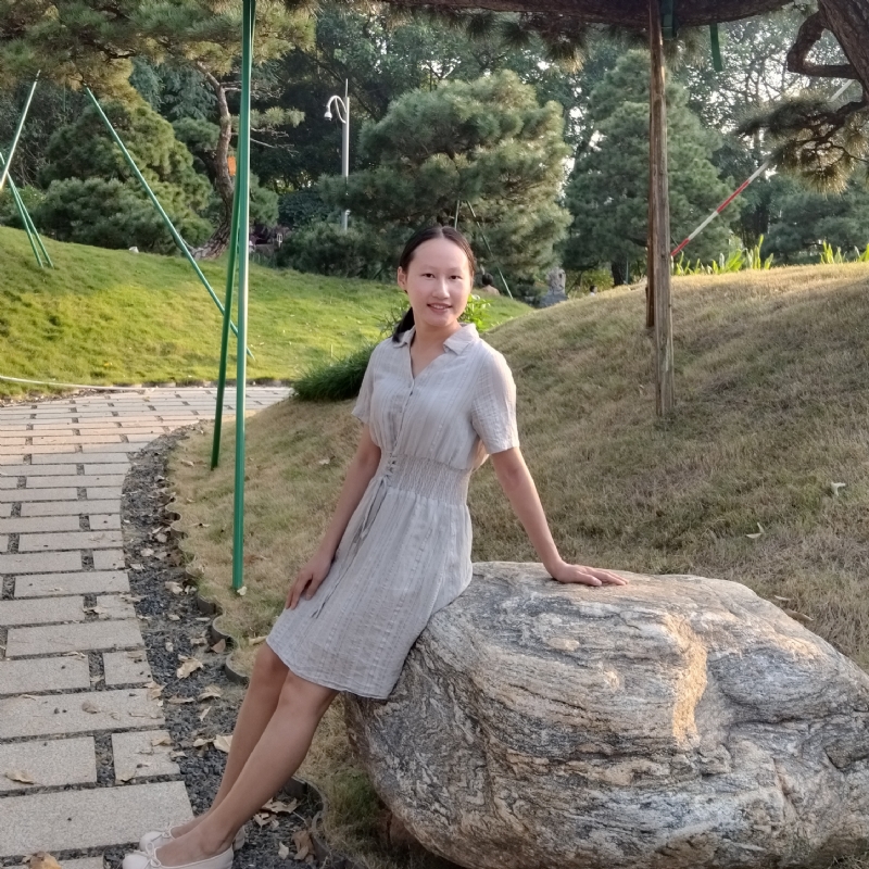 欣欣向荣的第一张照片--宜宾相亲服务中心
