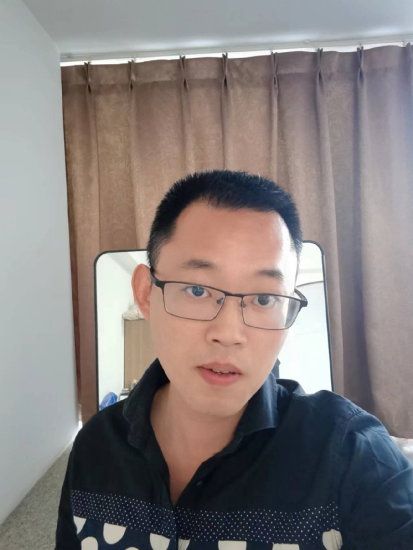 lips11的第一张照片--宜宾相亲服务中心