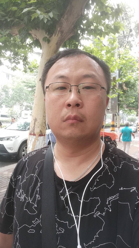 飘逸的星辰的第一张照片--宜宾相亲服务中心