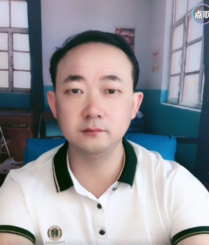 成秀才的第一张照片--宜宾相亲服务中心