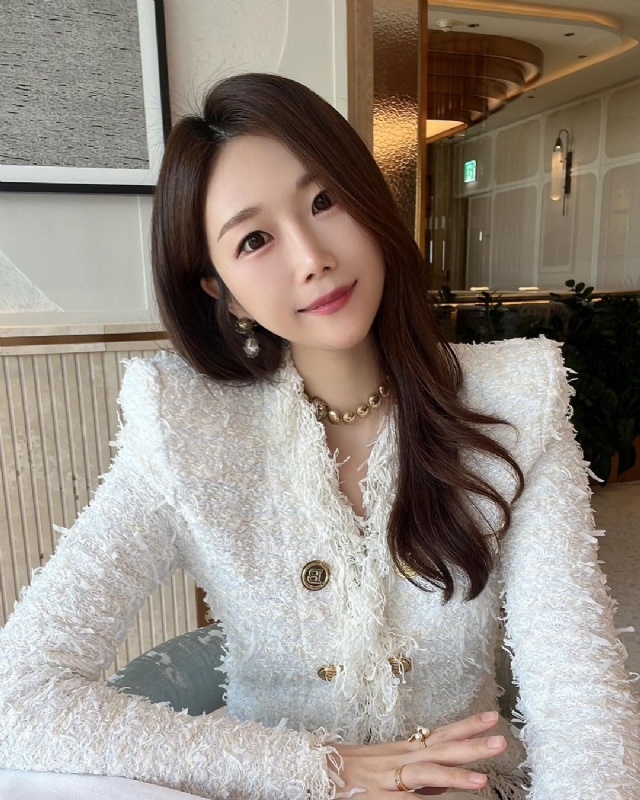 惠然的第一张照片--宜宾相亲服务中心