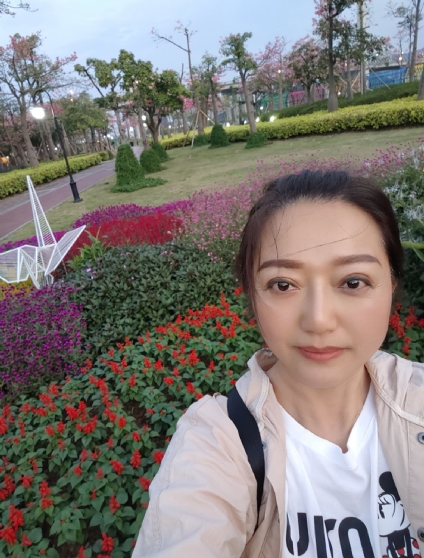 m云朵的第一张照片--宜宾相亲服务中心