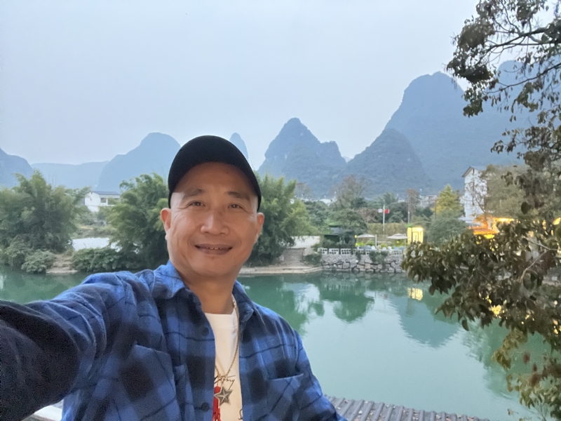 民叔叔的第一张照片--宜宾相亲服务中心