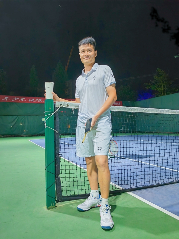 网球罗的第五张照片--宜宾相亲服务中心