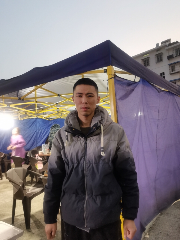 谁谁谁的第一张照片--宜宾相亲服务中心