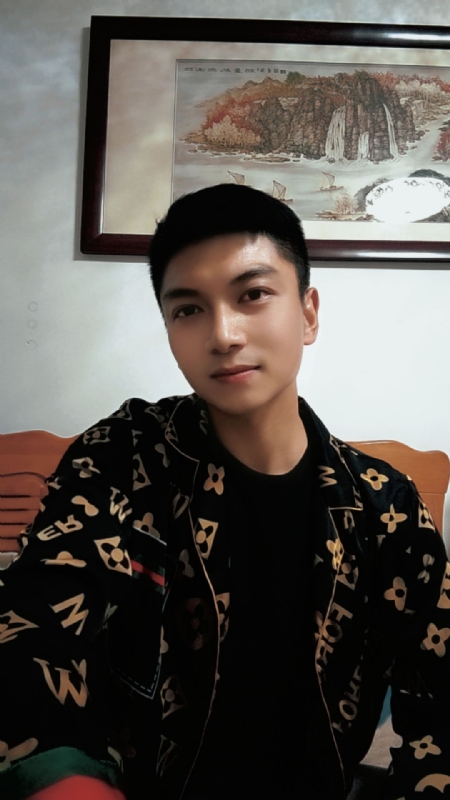正直的火焰的第三张照片--宜宾相亲服务中心