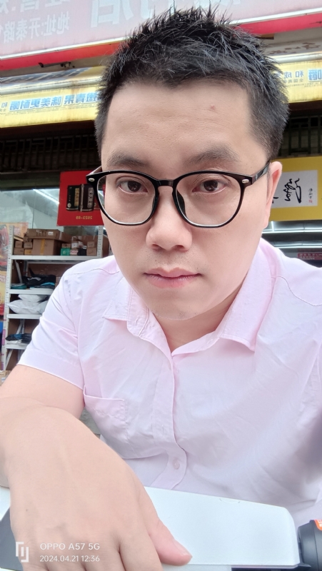 黑鹰的第二张照片--宜宾相亲服务中心