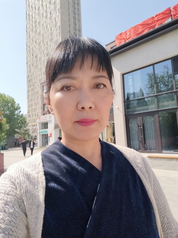 天山雪莲的第一张照片--宜宾相亲服务中心