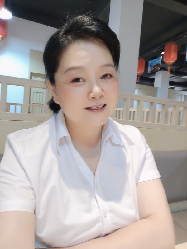 丁姐爱生活的第一张照片--宜宾相亲服务中心