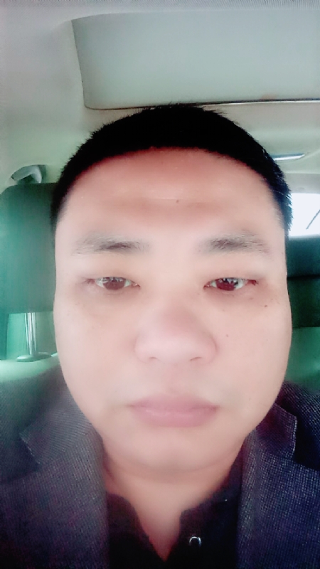 向日葵的第一张照片--宜宾相亲服务中心