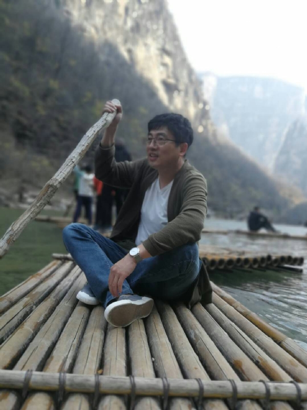 风被吹走了的第二张照片--宜宾相亲服务中心