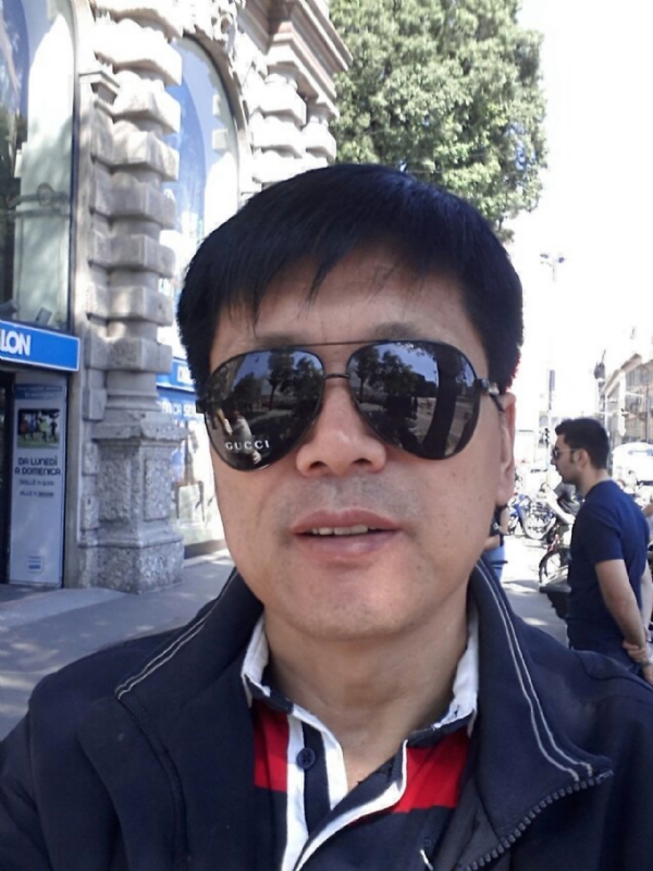 春风的第一张照片--宜宾相亲服务中心