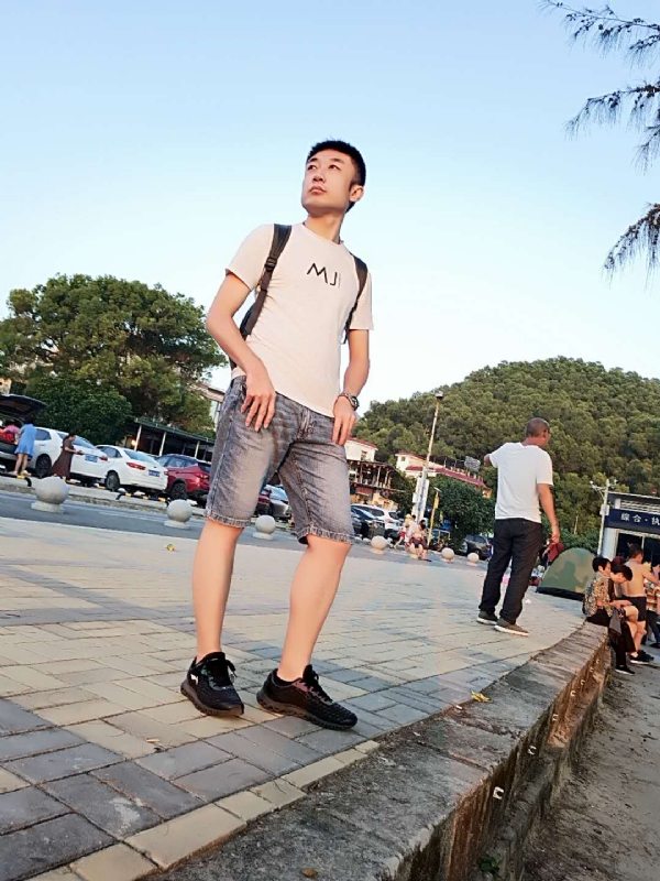 俊皓的第一张照片--宜宾相亲服务中心