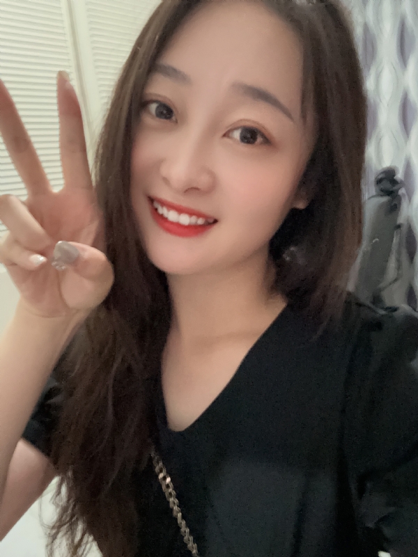 草莓的第一张照片--宜宾相亲服务中心