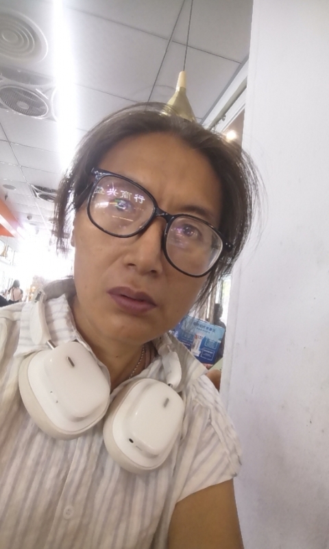冬天的蔷薇的第三张照片--宜宾相亲服务中心