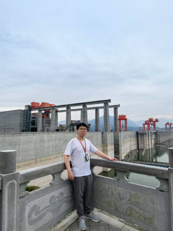 xhfsx的第一张照片--宜宾相亲服务中心