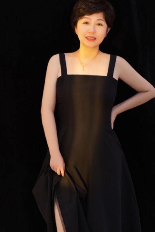 阿娜的第一张照片--宜宾相亲服务中心