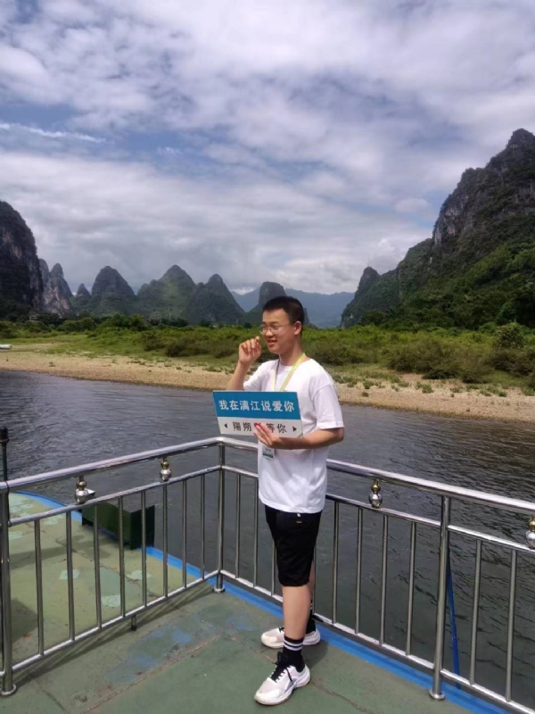 决胜时刻的第三张照片--宜宾相亲服务中心