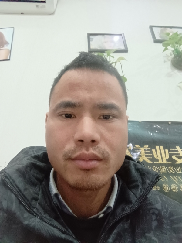 liuliyong的第一张照片--宜宾相亲服务中心