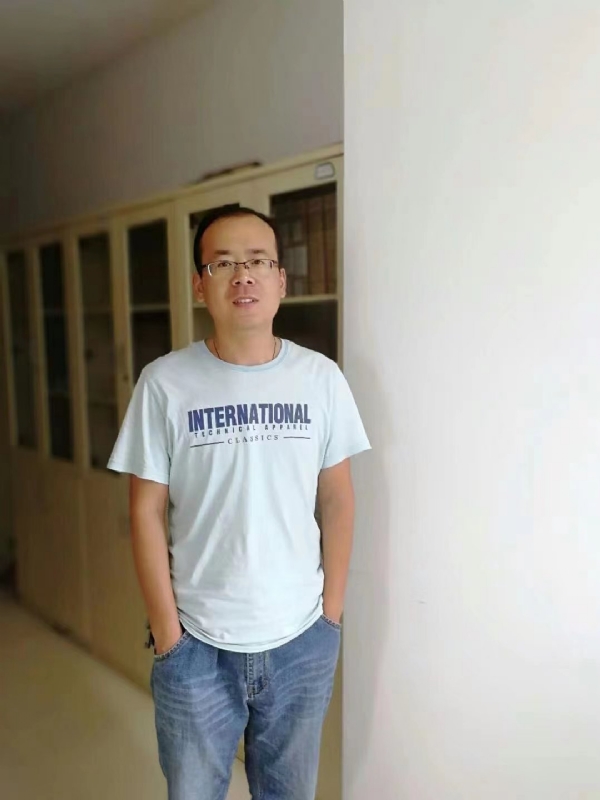 黄土麦田的第三张照片--宜宾相亲服务中心