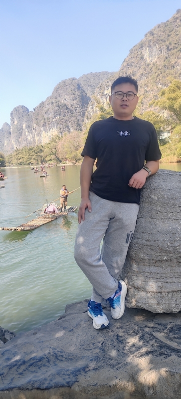 受过伤的狼的第三张照片--宜宾相亲服务中心
