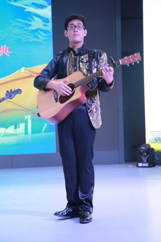 一叶知秋ZG的第一张照片--宜宾相亲服务中心