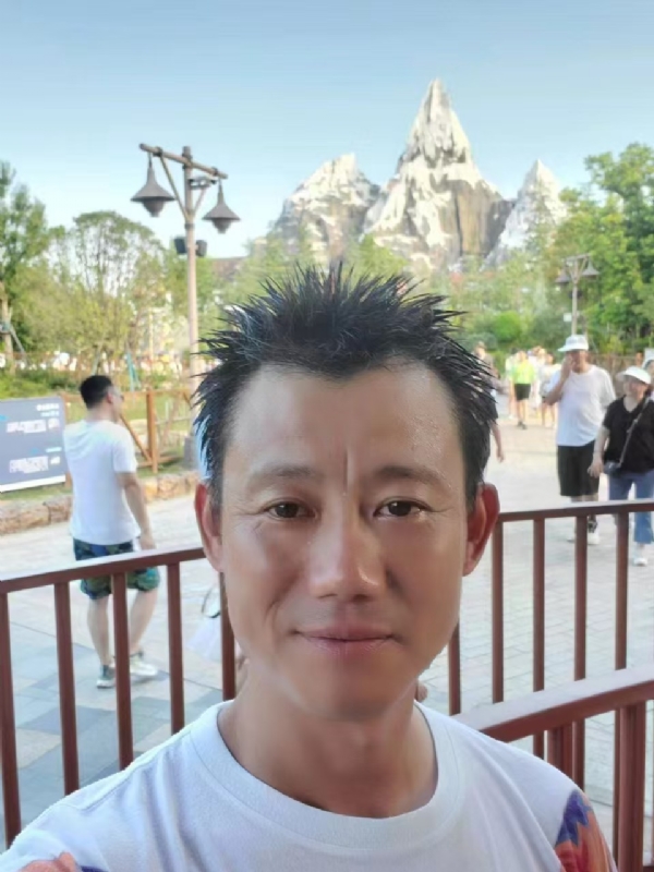 艾氏涂料博的第一张照片--宜宾相亲服务中心
