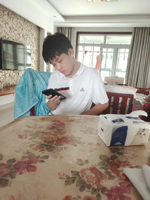 铁在烧的第一张照片--宜宾相亲服务中心