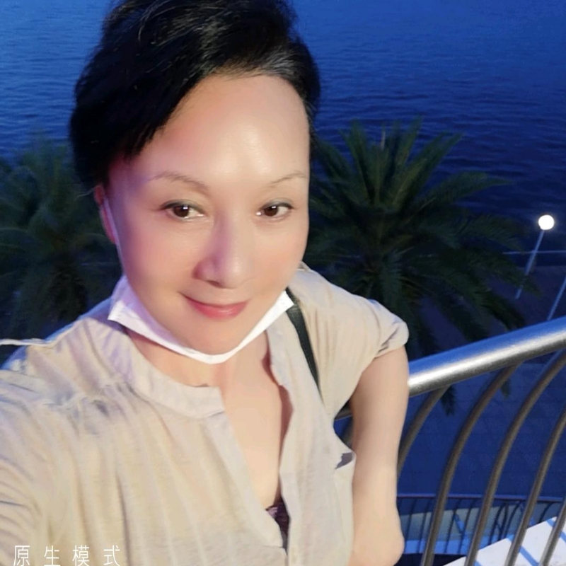 hong的第一张照片--宜宾相亲服务中心