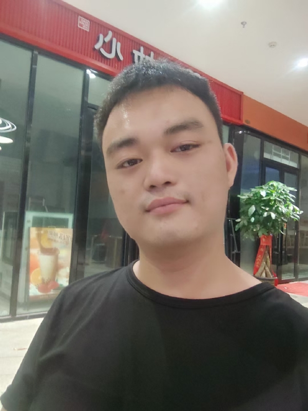 寻找另一半的第一张照片--宜宾相亲服务中心