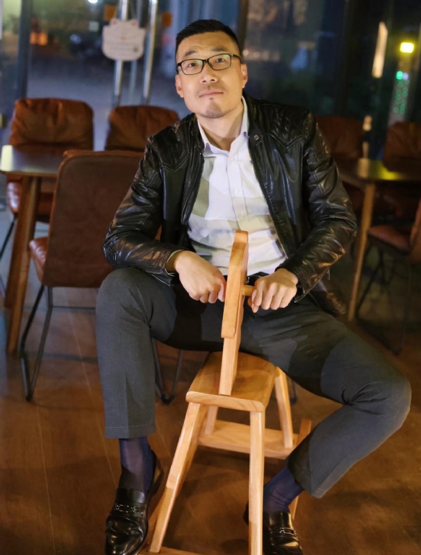 Lee的第一张照片--宜宾相亲服务中心