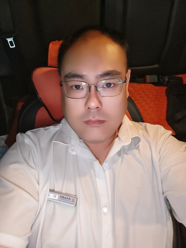 奢望永恒的第一张照片--宜宾相亲服务中心
