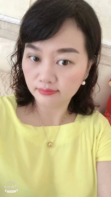 微笑的第一张照片--宜宾相亲服务中心