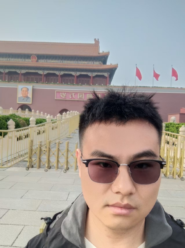 喧嚣的风的第一张照片--宜宾相亲服务中心