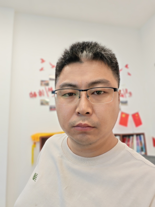 苦海寻舟的第一张照片--宜宾相亲服务中心