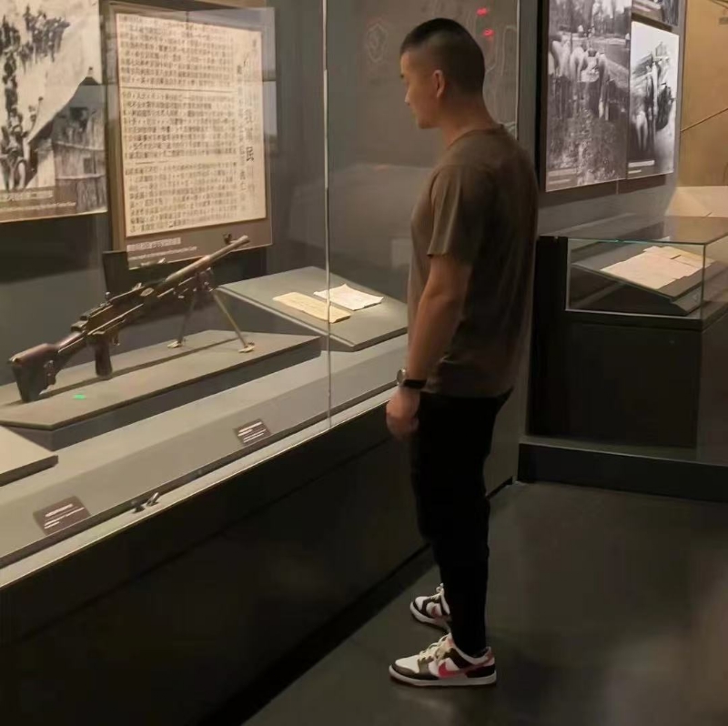 霸气的第一张照片--宜宾相亲服务中心