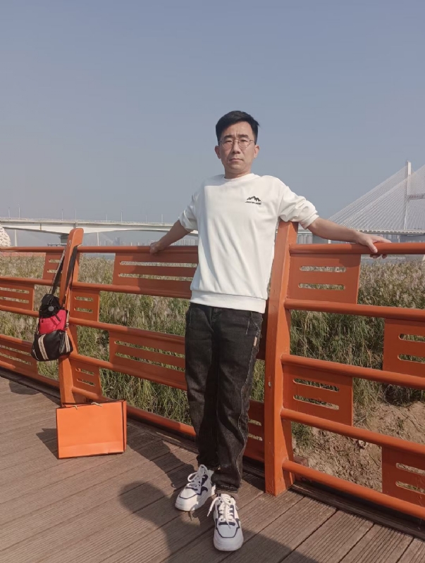 黑白的第一张照片--宜宾相亲服务中心