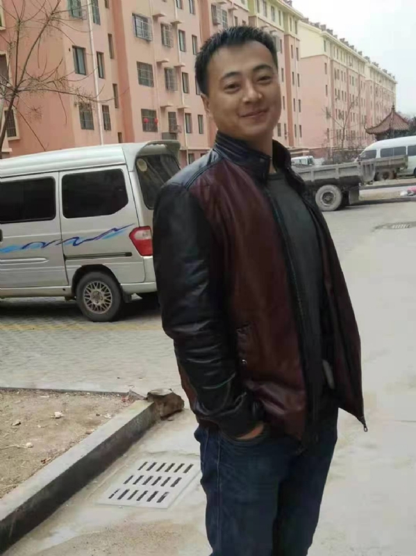 云淡风轻的第一张照片--宜宾相亲服务中心