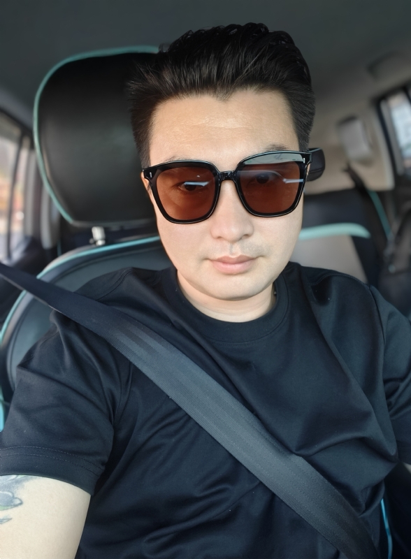 凡哥的第一张照片--宜宾相亲服务中心