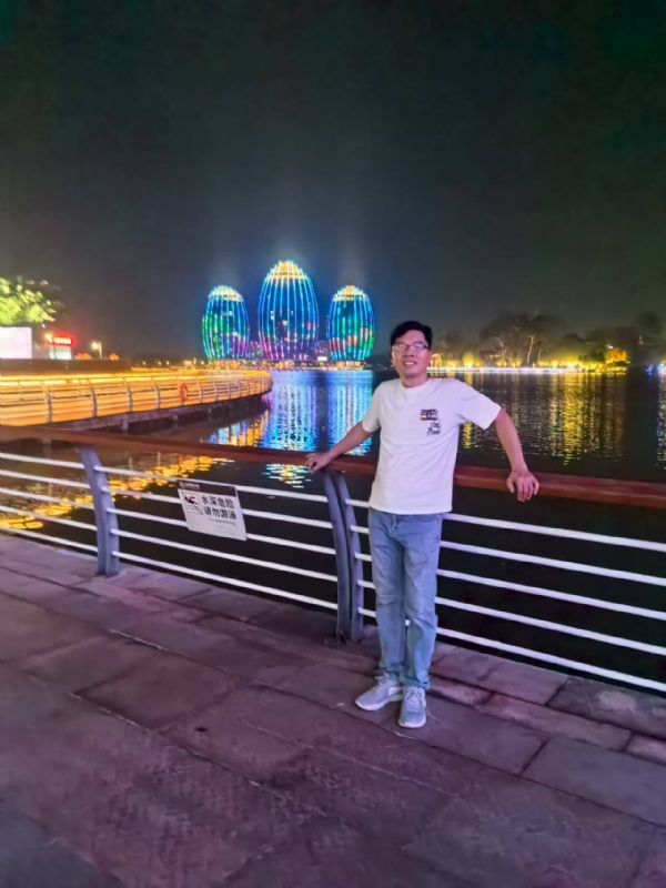 千年老妖的第一张照片--宜宾相亲服务中心