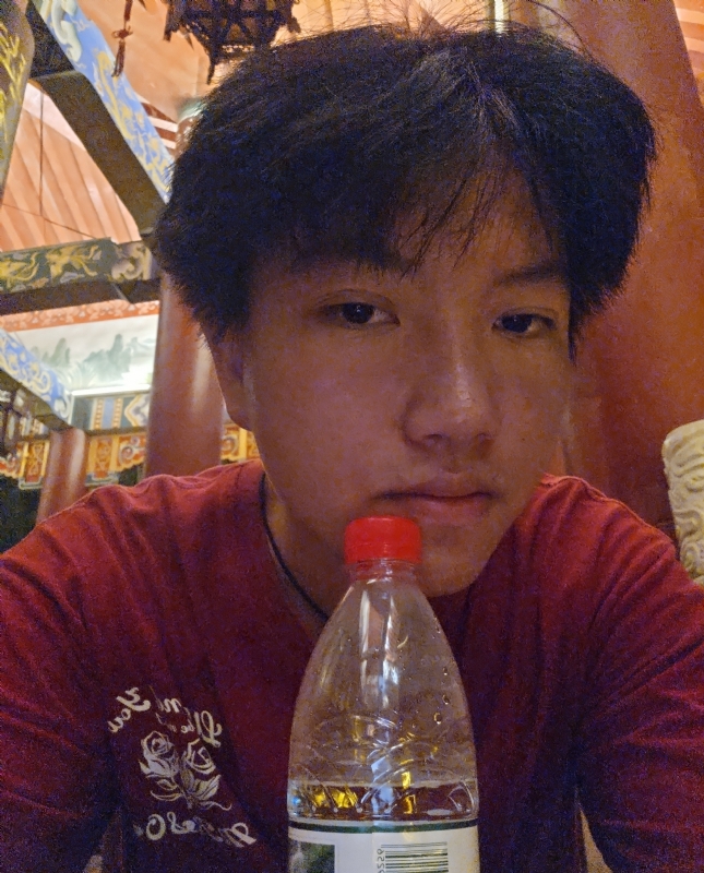 雨豫余的第一张照片--宜宾相亲服务中心