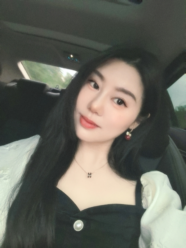 潇潇暮雨的第一张照片--宜宾相亲服务中心
