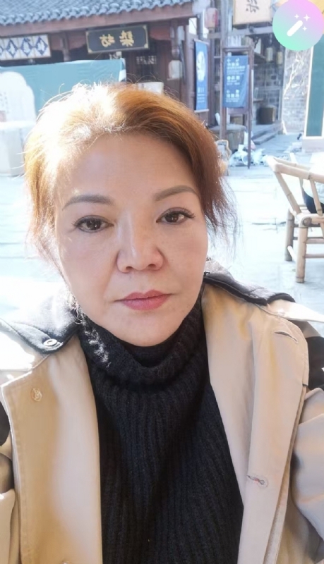 宛霞的第二张照片--宜宾相亲服务中心