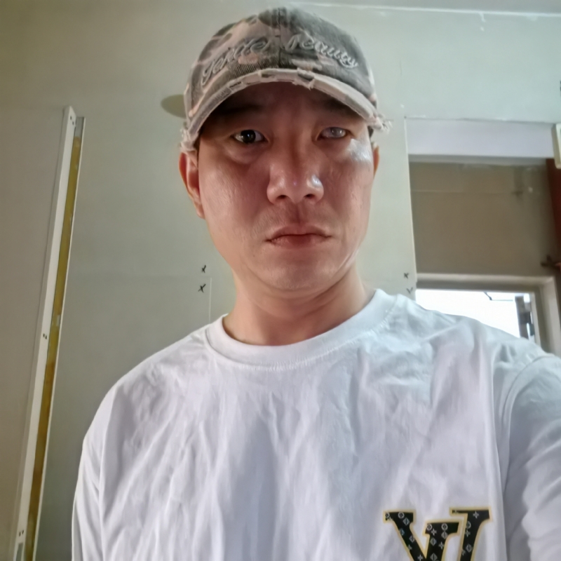 小心做人的第一张照片--宜宾相亲服务中心