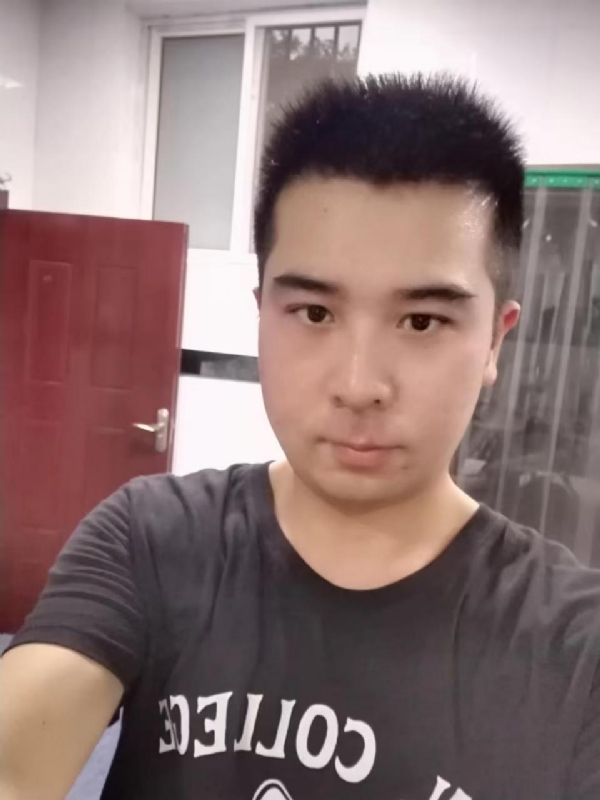 89WANG的第一张照片--宜宾相亲服务中心