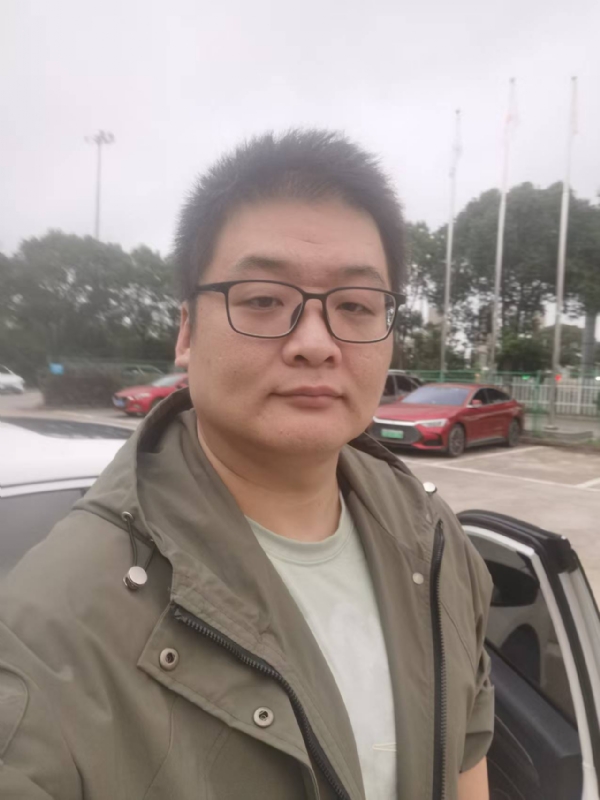 Russell的第一张照片--宜宾相亲服务中心