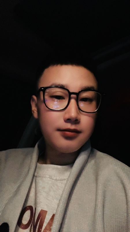 FIyFIy的第一张照片--宜宾相亲服务中心