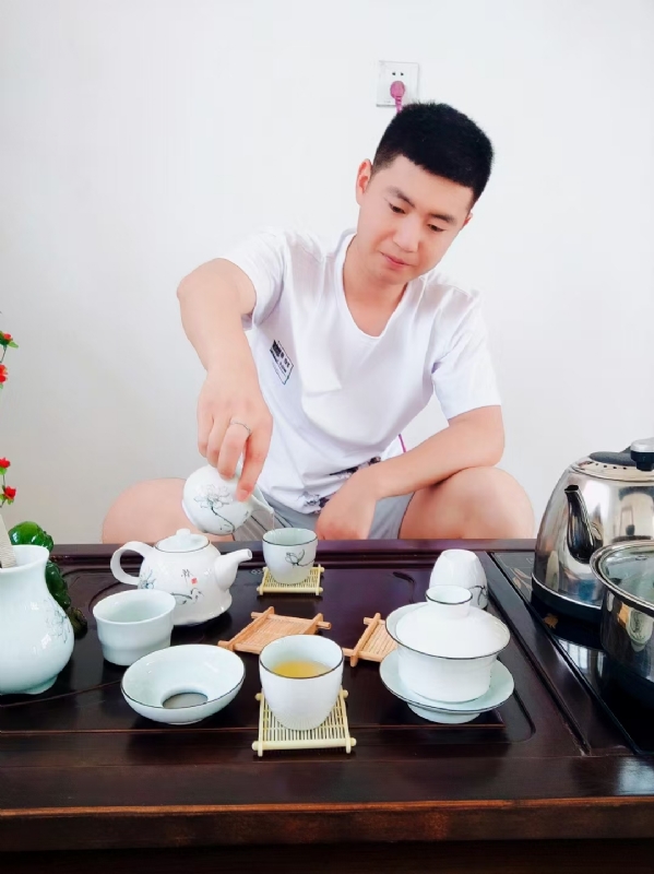 日月的第一张照片--宜宾相亲服务中心