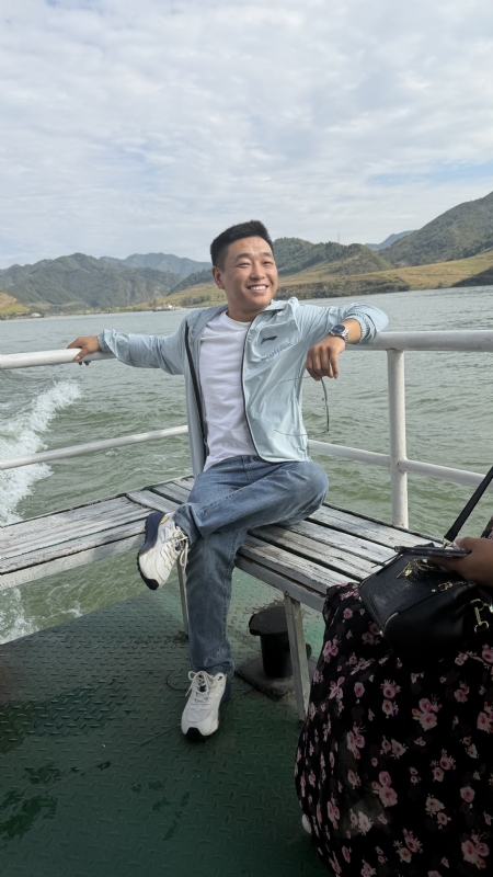 烟花易笑的第一张照片--宜宾相亲服务中心